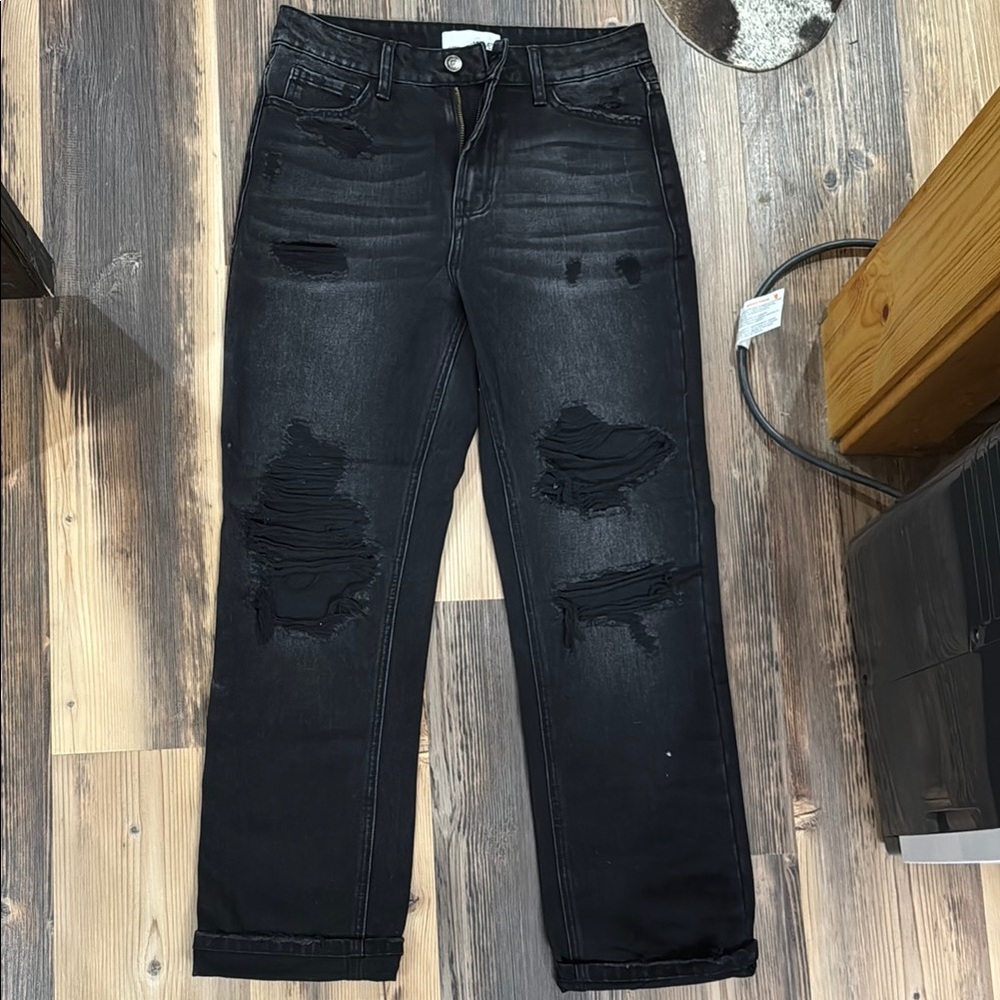 Women’s Black Distressed Jeans